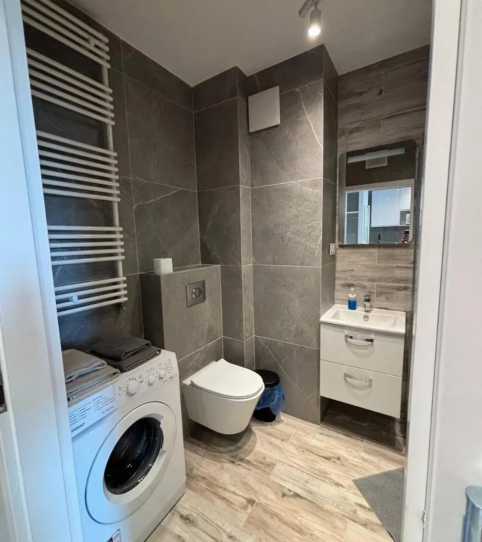 Ostin A41 Apartment Warsaw